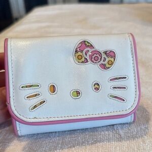 Vintage hello Kitty Wallet pink/wht Sanrio 1976/2004 trifold w/ zip Coin Pocket